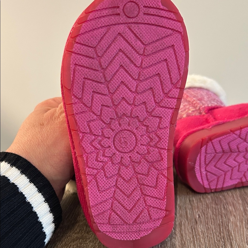 Vibrant Pink Fur-Lined Boots - Picture 4 of 4